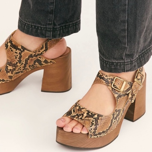 Free People Shoes - NWOB Free People Printed Belem Clogs